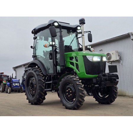 Трактор Єврофенг 554 PRO XL із Євроакабіною, кондиціонер, навіска на гаках, фаркоп-серга, вага 2600 кг